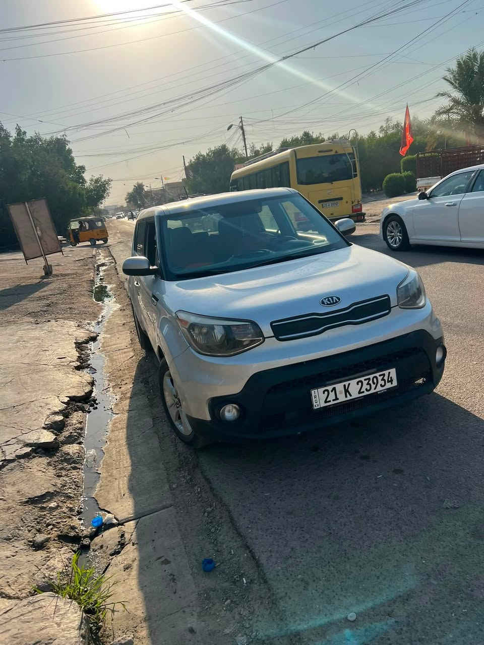 كيه. صول. للبيع مديل 18. محرك. جي دي. 1600. مكاني بغداد. ماشيه 70 سياره جديده. ارباك سليم.  حادث. جنطه فقط.   امريكا. بالعراق بارد.  جاملغ.  وباب.  خفيف جدا      رقم سليمانيه دولي. جديد.  بسمي. عاضهه 100. وبيه. مجال  قليل. ***********
