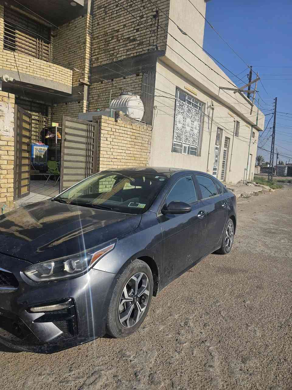سلام عليكم كيا فورتي 21 بيه 5 قطع سونار موجود بل نشر كير محرك جديد صدر جديد تبريد جاهزه السياره عنوان بغداد المحموديه *********** عراضه ب110 وبيه مجال
