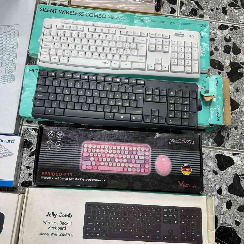 کیبۆری ئەوروپی هەمویان کوالیتیان زۆر باشە و هەندێکیان ماوسیشیان لەگەڵدایە هەمووی بەیەکەوە ئەفرۆشم ١٩ کیبۆرە 
نرخی هەمووی ١٠٠ هەزارە الرمادي, الأنبار
