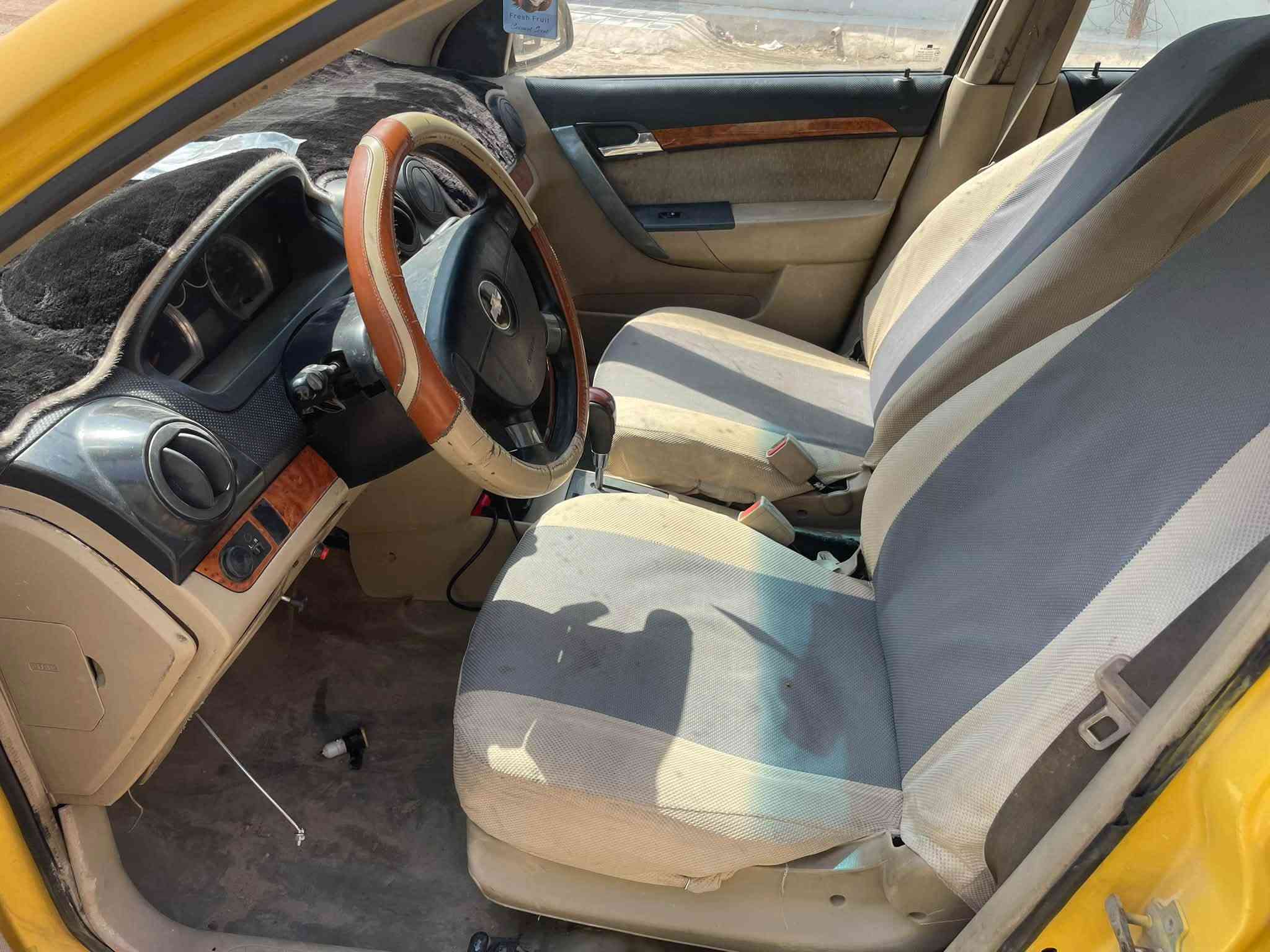 أفيو خليجي للبيع
اجره موديل لون أصفر 🚖
سيارة مرتبة وجاهزة للاستخدام 👌

✅ كير ومحرك خير من الله
✅ تخم تاير حدادية ومنضومة
✅ منظومة تبريد جديدة
✅ صبغ عام وضربتها بالجنطه 
✅ رقم بغداد. وتحويل ثاني يوم وشرط مداور ضروري
✅ السنوية لغاية 2025 صاقطه صار سنه 

💰 السعر: 42  – بيه مجال قليل حق الجيه

📍 المكان: الديوانية
📞 للاستفسار والتواصل: *********** واتساب 

🔥 السيارة تستاهل المعاينة، والبيع للجادين فقط.
