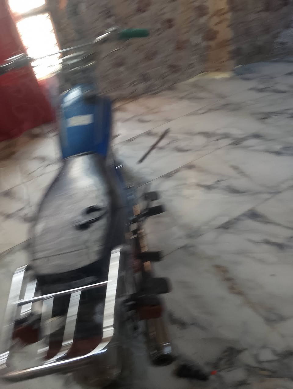 ***********)(دراجه للبيع موديل 21 سعره 300
