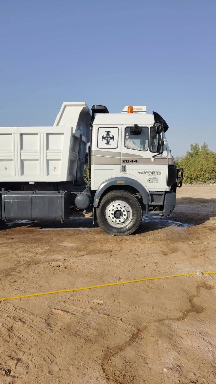 للبيع مكينه 44دبل سوبر كير 210فافون مجموعة جي اف رباط عدل تخم تاير ترهم بيع او مراوس حسب القناعه الموشراي لايتصل رحمه ع والديكم *********** الشاصي مكفول
