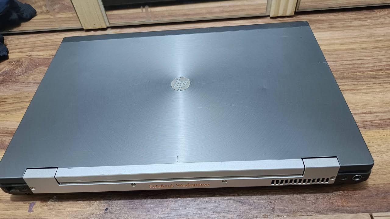 HP8760w • i7-2620M • كوادرو 3000M