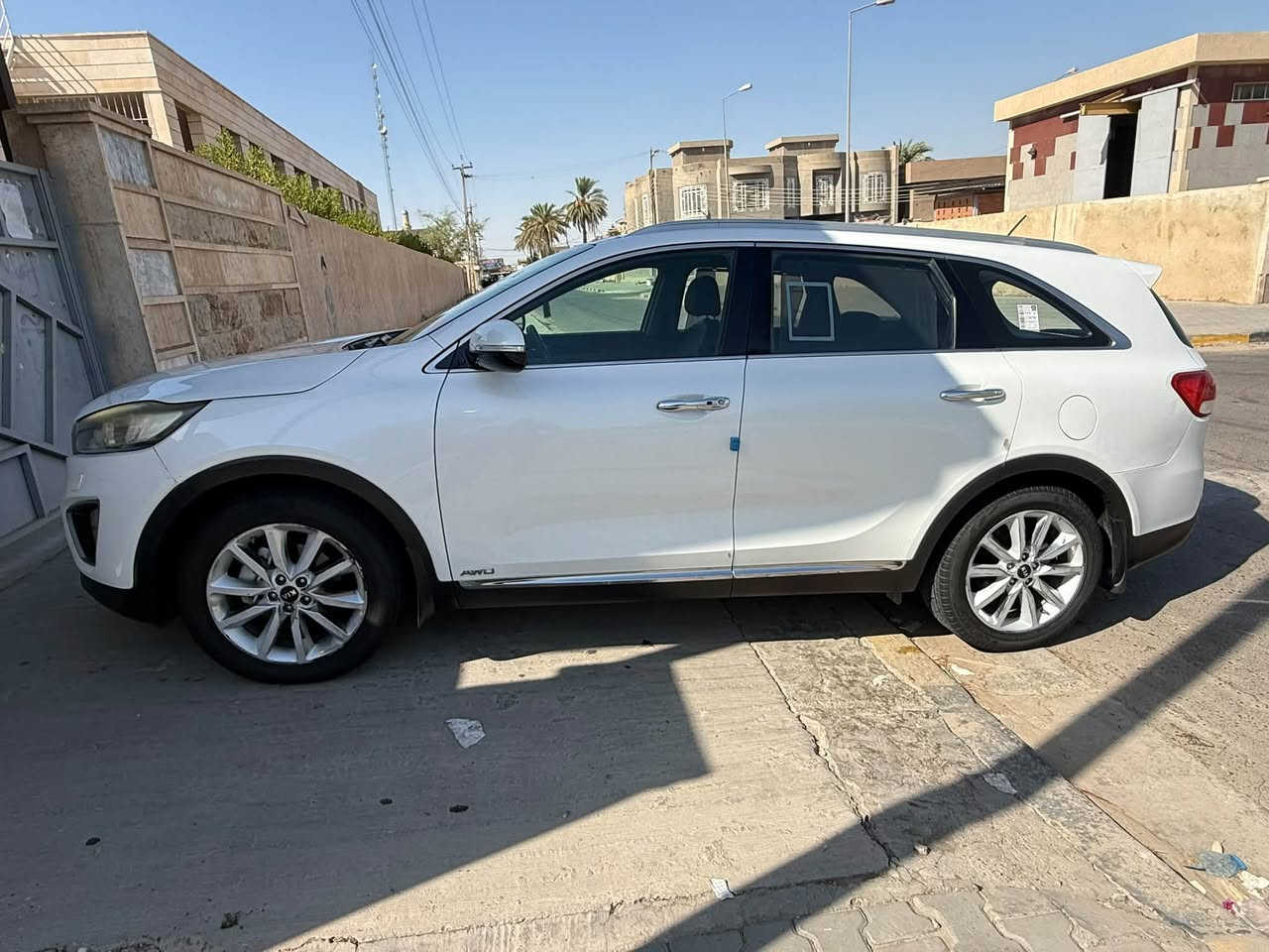 سورنتو موديل 16كويتي
فول موصفات جنطه كهربائيه
كشنات كهرباء
كشنات تدفئه وتبريد 
تبريد بيانوا 
ترحيب عند الاقتراب 
مري شفط 
حساس امامي خلفي 
6سلندر 7راكب 
3قطع تبريد 
مكفوله من الصبغ والتبديل 
*********** 
لسعر ١٨٥
