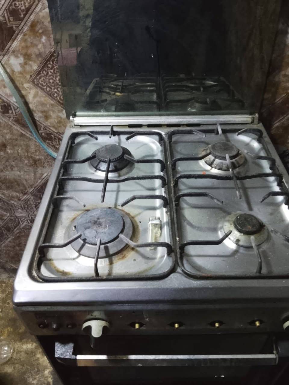 غراض بيت للبيع
ثلاجه وطباخ
ودواشك مع تنور كهربي
للستفسار ***********
