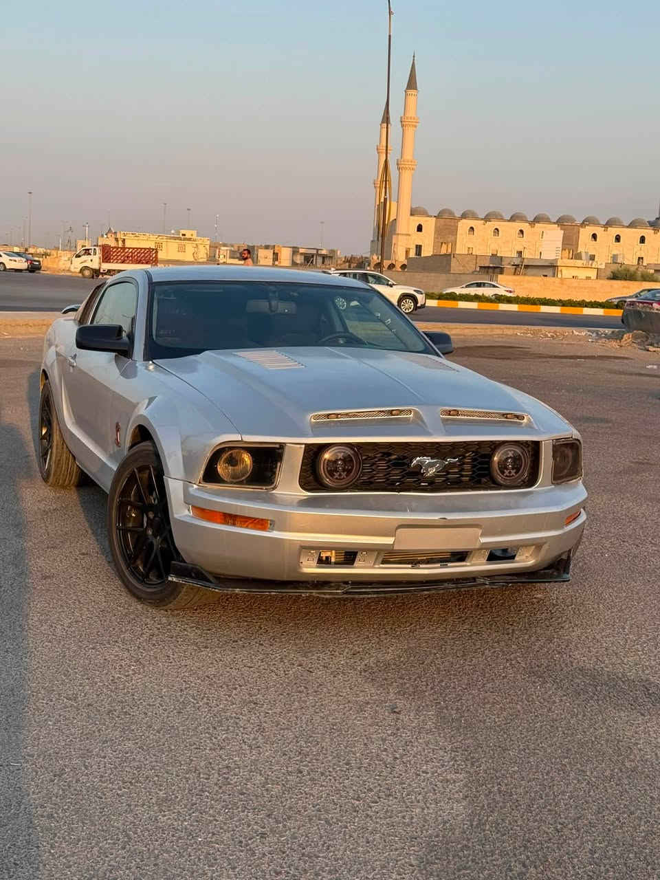 سلام عليكم موستنك2009 رقم بغداد انكليزي  محرك 4000 كير محرك كهربائيات مابيهن شي صدرها 50‎%‎100
السعر 58 بيها مجال بسيط حك جيه
مكان سياره فلوجه 
***********

