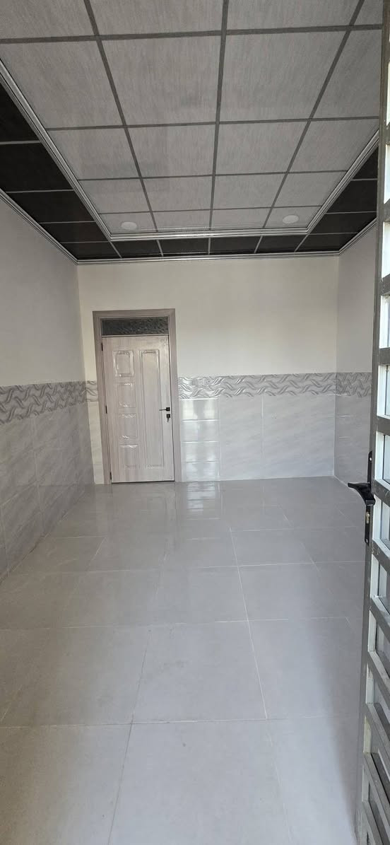 ✨دار للبيع حي الملايين الثانيه  مجمع الجاموس  
✨ طابق ونص بناء ٢٠٢٦ تسليم مفتاح 
✨مساحة  100م  واجهة  ٥ م  
✨ ماء كهرباء تبليط 
✨المدخل مقابل المول الهيكل 
✨طابق الاول استقبال مطبخ وهول   غرفة نوم 1
✨طابق الثاني  غرفة نوم وبيتونه  فقط  تسليم مفتاح 
✨للاستفسار اكثر الاتصال على الارقام 

*********** 
***********
