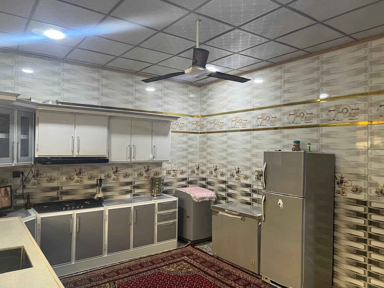 دار سكني حديث  جاهز مجهز
مساحته 215
العنوان نزله سعد بيجو طريق الزوار خدمات كامله عبر السكه شارع7متر
قرب حسينيه حامد الاخرس
يتكون من غرفتين كلدور صاله مطبخ مجمع صحيات كامل
بناء طابوك صب طابو زراعي سند25
مكتب وعقارات الوارث
***********

نص مكتوب في الصور:
- Anonymous User
- اليوم عند 7:54 م
- ٣ من ٣
- SHOT ON REDMI NOTE 5
- MI DUAL CAMERA
- Anonymous User اليوم عند 7:54 م ٢ من ٣