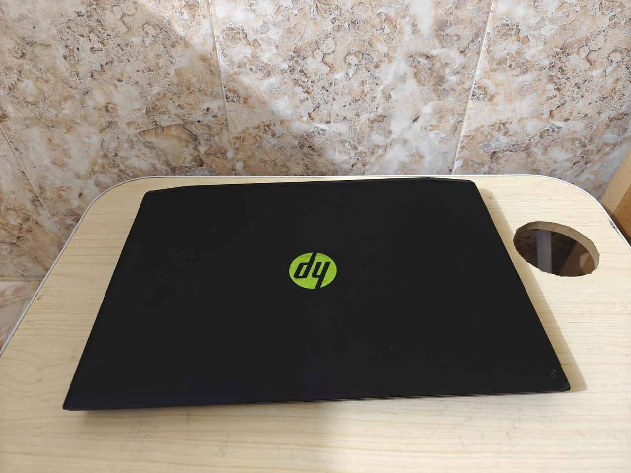 HP Gaming Pavilion  16 
المواصفات :
⚙️ المعالج: i5-10300H (الجيل العاشر)  
🧠 الرام: 16GB  
💽 التخزين: 256GB SSD + 1TB HDD  
🎮 كرت الشاشة: GTX 1650 Ti 4GB  
🖥️ الشاشة: 16 انج 
السعر خاص السماوا, المثنى

نص مكتوب في الصور:
- Settings Find a setting hp pavilion Local Account Home System Bluetooth & devices Network & internet Personalization Apps Accounts Time & Gaming Accessibility Privacy & security Windows Update System > About Storage 1.14 TB 42 GB of 1.14 TB used Graphics Card 4 GB Multiple GPUs installed Installed RAM 16.0 GB Speed: 2933 MT/s Processor Intel(R) Core(TM) i5-10300H CPU @ 2.50GHz 2.50 GHz DESKTOP-G2S56KJ HP Pavilion Gaming Laptop 16-a0xxx Rename this PC Device specifications Copy Device name DESKTOP-G2S56KJ Processor Intel(R) Core(TM) i5-10300H CPU @ 2.50GHz (2.50 GHz) Installed RAM 16.0 GB (15.8 GB usable) Device ID C7632490-A4C3-4AA9-B10D-8C03EC894C3D Product ID 00331-10000-00001-AA441 System type 64-bit operating system, x64-based processor Pen and touch No pen or touch input is available for this display Related links Domain or workgroup System protection Advanced system settings Windows specifications Copy Edition Windows 11 Pro 81°F Mostly clear Q Search ENG 10:27 PM 9/20/2026