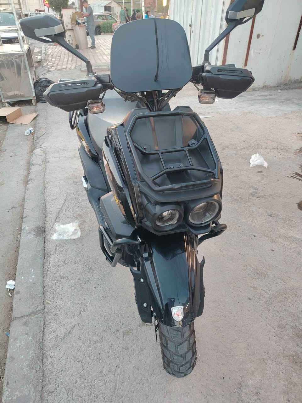 ندراجة أباتشي موديل 2026 ملف 2500 w  ستة بطارية أربع نمر سويجات بصمات جهاز إنذار مانع انزلاق          ( حيدر النيار) شركة وينلي سرعتها 128 اشتريتها بشهر الخامس مثل ما موجود بالوصل كدامك و اشتريتها مليون وربع ومسجل يمك دراجة فول نظافة كامله مكملة من الشاشة للتايرات والاشاير الخلفية والأمامية تفحص وتأخذ  *********** .
