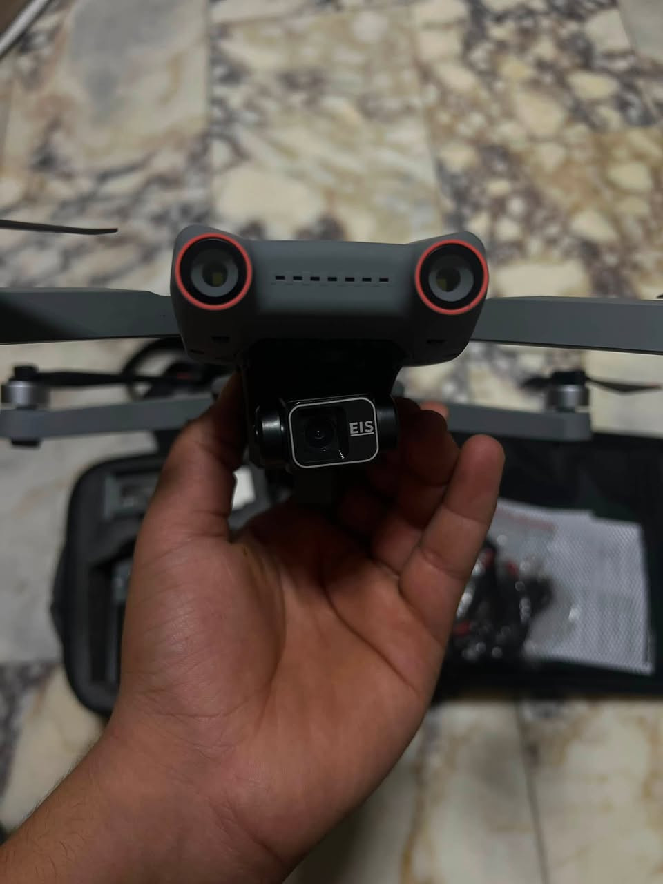 درون T8 GPS دروج حلوه ومرتبه كسر كارتون جديده طايره مره وحده فحص خاليه من اي عطل او عيب درون جديده نضافه %100 معه ريش احتياطيه تصوير 4k كمبل مانع اهتزاز مانع اصتدام السعر 475بيه مجال
للطيبين رقمي ***********
