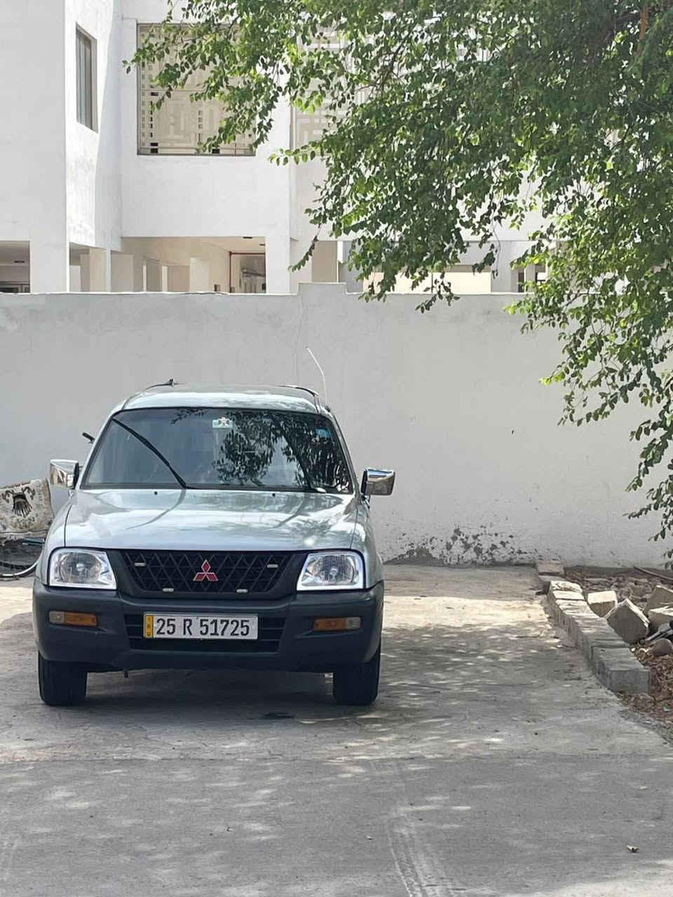 سيارة • للبيع • موديل ٢٠٠٢