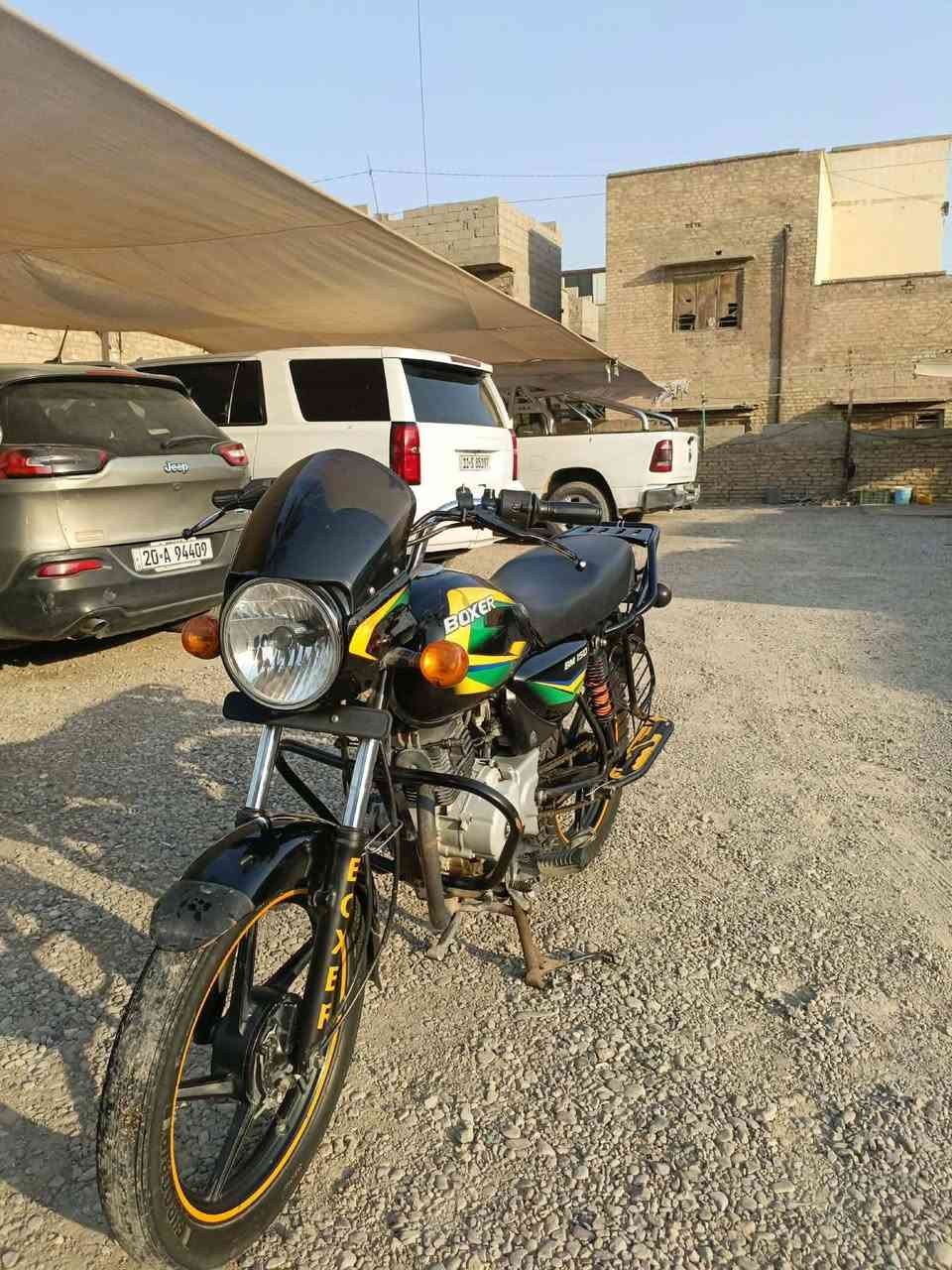 السلام عليكم دراجه بوكسر 2021 للبيع انسب السعار كفاله عامه عده الكلج يرادله ترتيب والتانكي مضروب هم ترتيب غير هيج مابيه زنون اقوه من جمالك السعر 1500 وبيه مجال للشرايه فقط رقم تواصل واتساب بس ***********
