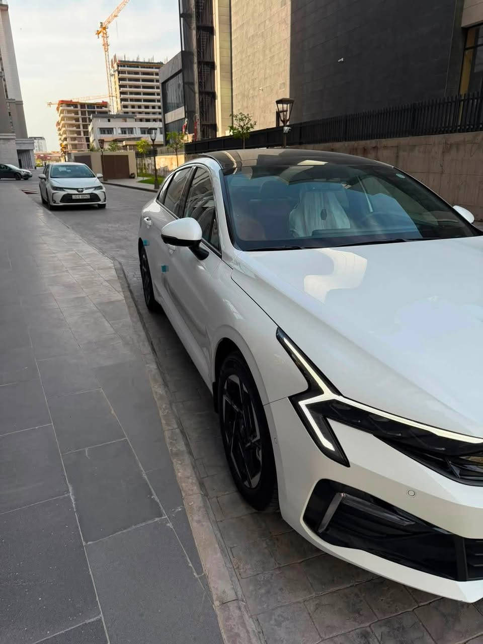 كيا K5 موديل 2026
خليجي VIP ماشية 10 الاف كيلو قابل للزيادة كفاله عامة
ضمان شركة NIM  خمس سنوات صيانه مجانية ( فرع في بغداد واربيل والبصرة )
تبديل دهن من الشركة مجانا مبدل مرتين وباقي مرتين من الشركة 
رقم اربيل باسمي مكان السيارة في البصرة (تحويل باسم المشتري مباشر مايحتاج تاخذ السيارة )

مواصفات VIP 
سقف بانورامي

‎كاميرا 360
مستشعر وقوف
تدفئة تبريد المقاعد
فتحة السقف
مثبت السرعة
شاشة متصله كبيرة 
مراقبة النقطة العمياء
نظام المفتاح الذكي
التحكم التلقائي في درجة الحرارة
المصابيح الأمامية ليد
أبل كاربلاي
التشغيل عن بعد
فرامل الوقوف الإلكتروني
4 اوضاع القيادة
بك لايت امريكي 

للاستفسار
***********
