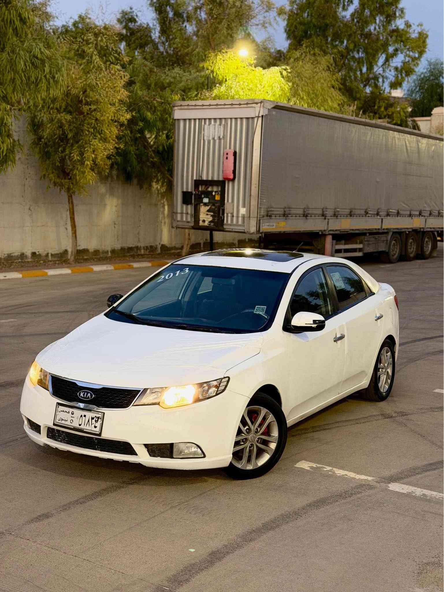 Kia Cerato 
دوبەی دوبەی 📦✅ مەنەفێست و ئەوراقی کامل لەگەلە تصدیق کۆدی سلێمانی بۆ کراوە باڵ کۆدیشی پێوەیە 
مۆدیل ٢٠١٣
فول مواسەفات ناو خەنەی 
دابڵ گێر تۆماتیک عادی ٦ گێر 
تەبرید لەسەر سویج 🥶 
مەکینە دوش مەرغوب ٤ پستن گزۆز گچکە زۆر کەم بەنزینە 
سلایت ٤ جام و ئاوێنە ئۆتۆ ئاوێنە شەفت 
 شاشە و کامیرە سوکان ڤۆلیۆم 
ویلکەپ تاخم تایەی خاوێنە  
سەیارەیەکی زۆر پاک و جوانە 
گێر و مەکینە و کارەبایەتی هەمو گیانی بەشەرت 
پێش و پشتی تازە توند کراوەتەوە 
سەیارەکە لە هەولێرە و نرخی ٥٣ وەرەقەیە و مامەڵەیەکی کەمی تێدایە 
 ژم*********** أربيل, العراق

نص مكتوب في الصور:
- 2013