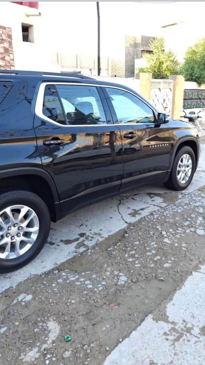 للبيع: شفروليه ترافيرس 2021 وارد أمريكي
* الموديل: 2021

* النوع: شفروليه ترافيرس (Chevrolet Traverse)

* الفئة: (LT)

رقم دولي :باسمي 

* المحرك: 3.6 لتر V6 بقوة 310 حصان

* ناقل الحركة: أوتوماتيك 9 سرعات

* الدفع: (2ويل)

* عدد المقاعد: 7 

* الممشى: (74Km)

* الحالة: نظيفة وجاهزة للاستخدام

* المكيف: ثلج

* المحرك والكير : بحالة ممتازة

* الإطارات: (نسبة جيدة)

* المواصفات: شاشة، كاميرا خلفية، حساسات، تشغيل بصمة، تشغيل عن بُعد، مثبت سرعة، كشنات الاماميه كهربائيه  ،5بصمات 4بيبان و صندوق 

السعر: (220)وبيهه مجال للطيبين 

للاستفسار والتواصل: ***********)

مكان سياره البصره
