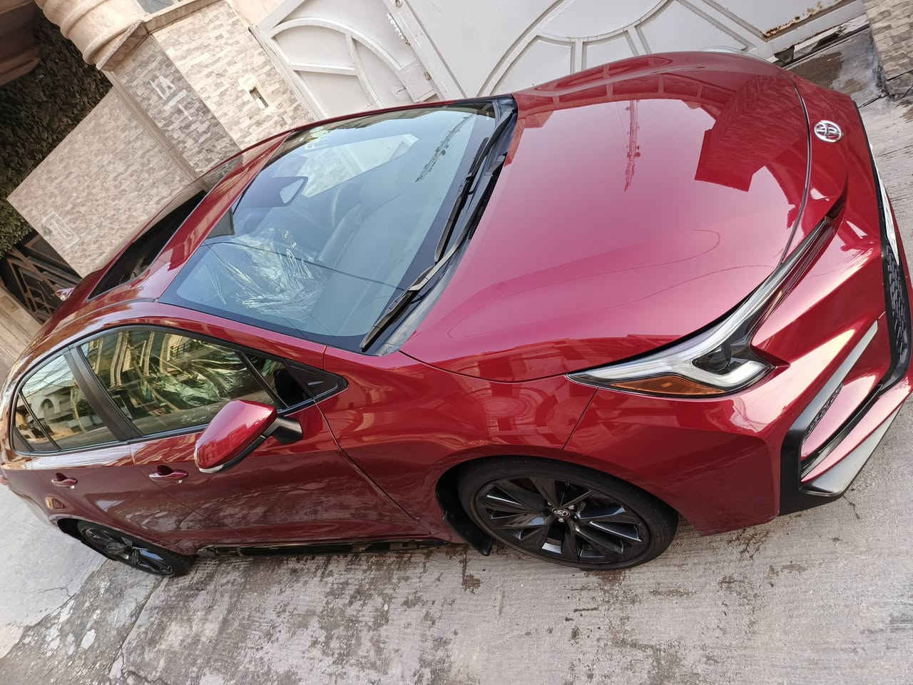 تويوتا كورولا وارد امريكا موديل 2024 فئة SE فول مواصفات 1/1
سياره بدون قطرة صبغ بيها باب تبديل بلادي عكس سايق 
ماشيه 11 الف زيرو بعدها بحالة الوكالة شرط
مرقمه جديد باسمي وكاله تحويل شرط سونار والفحص 
العنوان بغداد الاعظمية 
للتواصل //..***********..//
