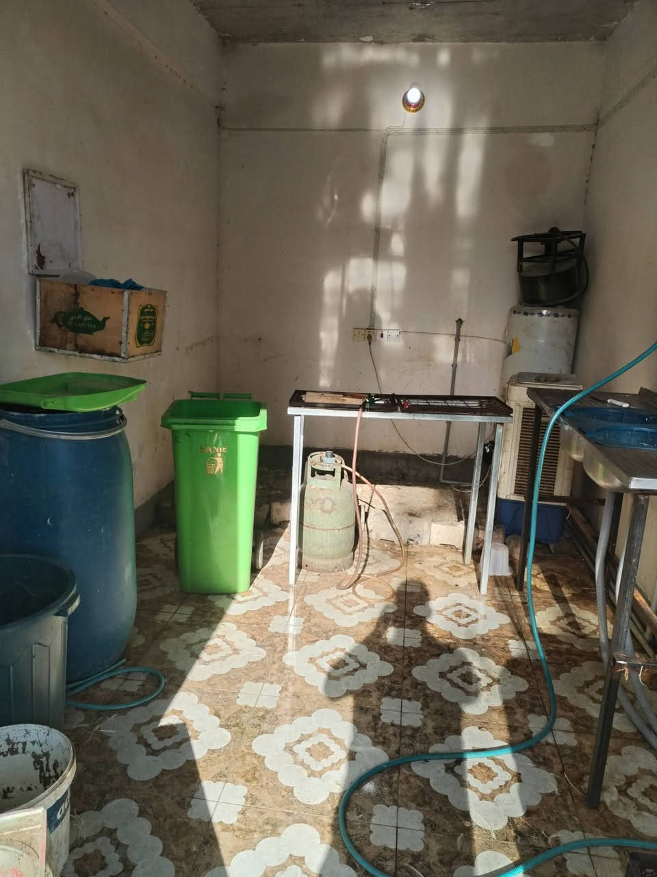 محل دجاج • أغراض كاملة • للبيع