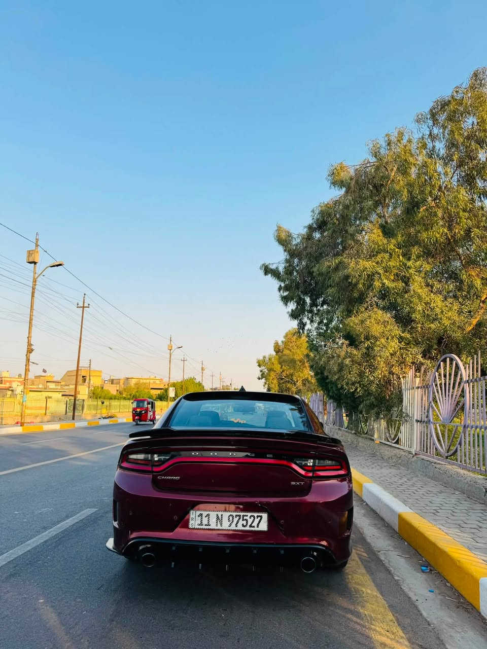 جارجرSXT 2020 CHARGER 
اللون: ماروني 
رقم بغداد بسمي شرط تحويل 
عداد المسافات 87 مايل قابل لزيادة
صور الحادث مرفوقه بل منشور
6سلندر محرك(3600)
كرسي كهرباء
شاشة_امامية_كبيرة_carplay
كامرة خلفية 
شاشة عرض الاعطال
تشغيل عن بعد
فول تحكم استيرن(جهتين امام)
نظام مانع انزلاق ABS
حساس خلفي
لايت عدسة
ويل_20_SRT 
‏المكان بغداد الامين الثانيه 
رقم الهاتف***********
السعر180$
