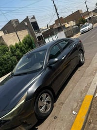 النترا 23 أمريكي  ماشيه 55 فول ما عده فتحه حادثه مرفق ويه صور بدون حاد...