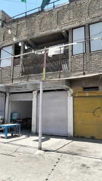 عمارة تجارية للبيع 🔹 مدينه الصدر قطاع 63 شارع ابا ذر 🔹 موقع تجاري ممتا...