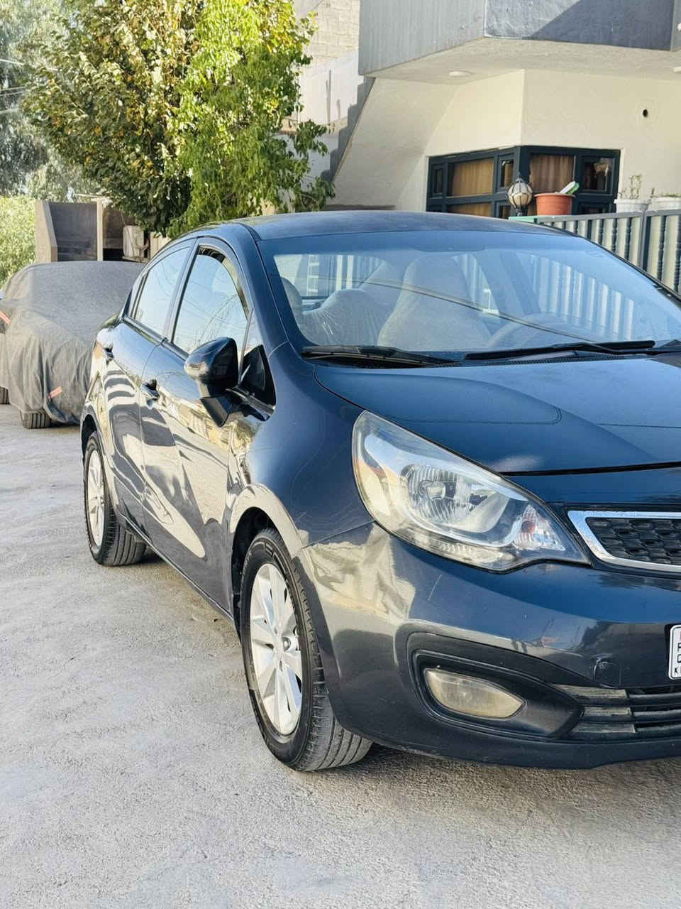 Kia Rio 2012
کیا ڕیۆ مۆدێل2012 خلیجی
گێرئۆتۆماتیک گێرو مه کینه ی به شه رت
مه کینه گه وره  تحکمات سه رسوکانی هه یه 
چوارتایه و ویلی بیلادی لۆکی له ژێرایه
پێش و دوایم تازه داگرتوه هه مووی مه زبوته
چوارجام کاره بایه ئاوێنه کاره بایه ئاوێنه ئیشاره ته ئاوێنه ئه خه وێ کاره بایه 
سیسته می ecoیه
ته بریدی به شه رته 
سه نه وی ره قه م هه مووی تازه یه
چوارپارچه ی ته نها بۆیاخه له سه رکاڵبونه وه کراوه به بێ هیچ ده عمێ ده عمی نیه 
سعری 71 مجال
***********واتساپ
*********** السليمانية, العراق

