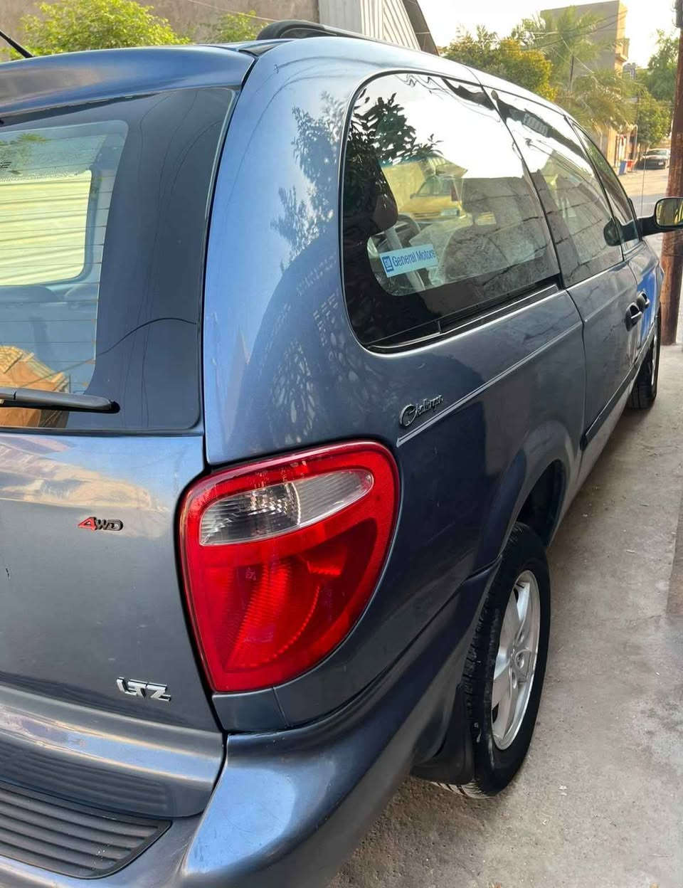 بيع أو مراوس 🚗
ترهم خط مدرسه او موضفين ترهم حمل ترهم للعائله 
السعر 74 وبيهه مجال 
دوج كرفان 2007
اذا تريد فديو راسلني واتساب 
رقم بغداد أنكليزي بأسمي هزه جديده ورقم وسنويه جدد 
بيع أو مراوس بصالون
تحكم كشنات كهرباء
شاصي طويل 
كشنات بلع تصير حمل 
7راكب غرفه واسعه كلش 
3قطع تبريد 
تبريد ثلج تحكم خلفي وامامي 
تدفئه شغاله 
تحكم ستيرن 
صدر خلفي ورگ ودبل خلفي 
بنز امامي خلفي 
صبغ حزام جماليه بدون ضربه وبدون معجون وبدون دواخل
 بور ستيرن مرات يشتغل فول ومرات يصير ثكيل شويه  يحتاجله تبديل 
3300
*********** 
 واتساب او أتصال 
قرب جزيرة بغداد السياحية
 0️⃣7️⃣7️⃣0️⃣8️⃣4️⃣2️⃣5️⃣1️⃣6️⃣8️⃣
عندي. وياهه مجموعه غراض مال حاويه اني مشتريهن احتياط ينباعن بسعر بغداد, العراق
