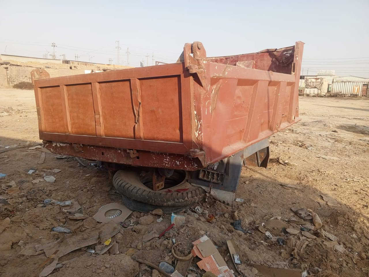 للبيع بدي مايلر طول 4،50 ونجه بلنص ابو الصجمه 5بستم وبي تابوت مال ونج بالصدر التفاصيل اكثر والسعر الاتصال على الارقام ***********.او  ***********
