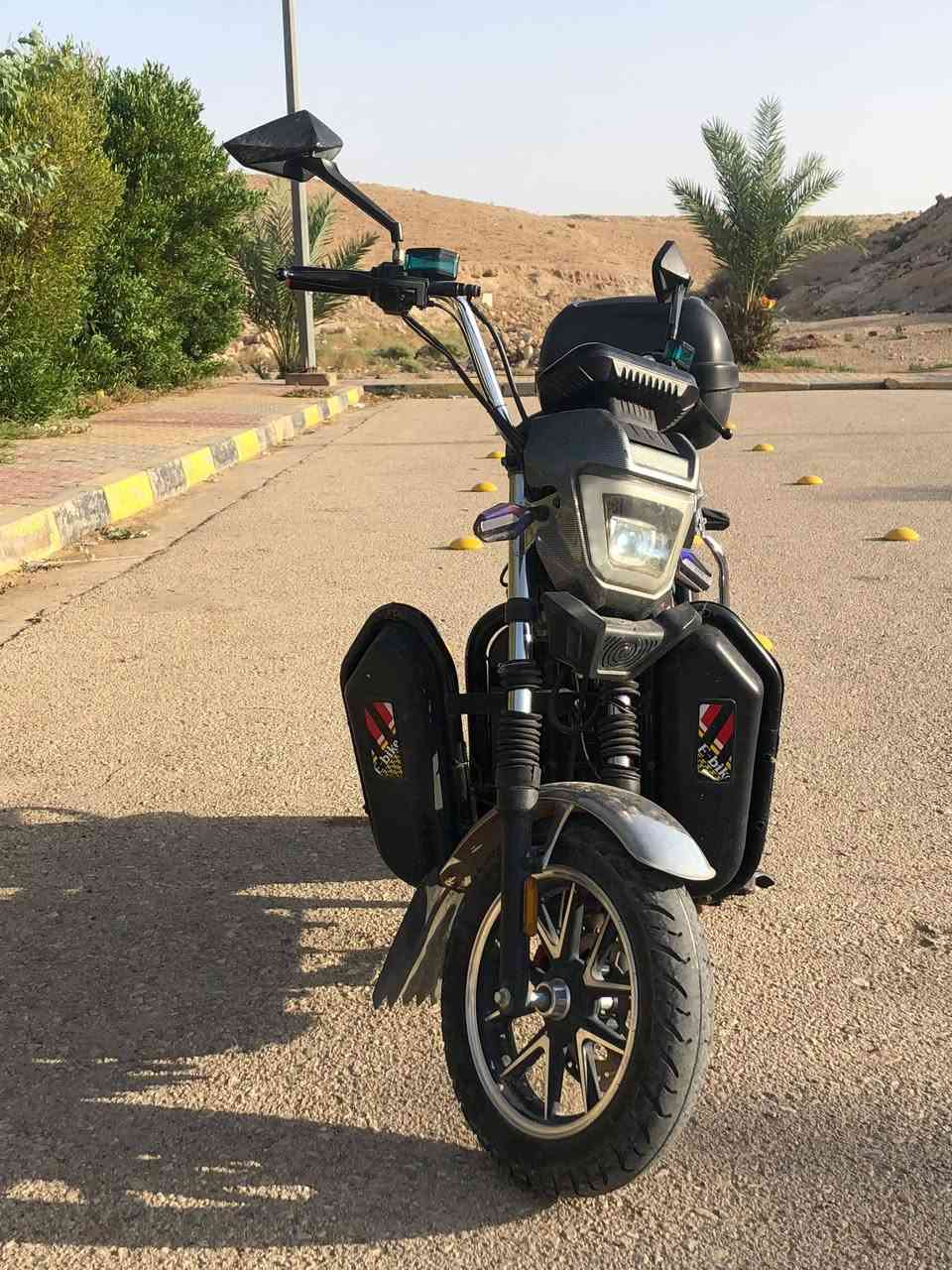 موديل ٢٥ • نظيف • بطاريات ٥