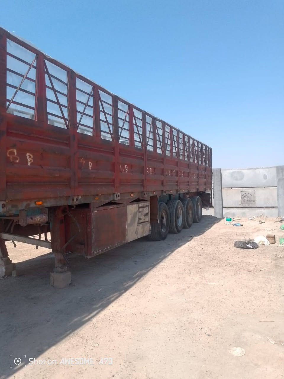 للبيع عربانه أوربية محددة ارتفاع اجناب 190 أربع دناكير تك تاير 13 و60 تصير مزوج شاصي مكفول.. السعر 58$
***********

نص مكتوب في الصور:
- Shot on AWESOME A30
- Shot on AWESOME A70
- Shot on AWESOME A73