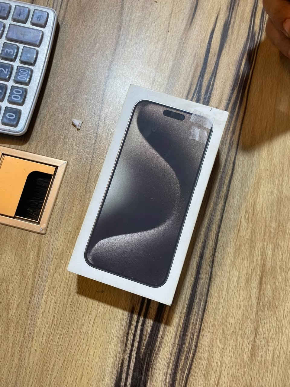 آيفون 15 برو ماكس • ٢٥٦ • بطارية ٨٤٪