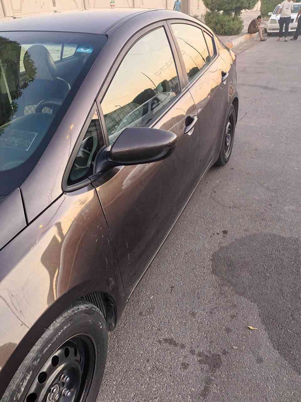 السلام عليكم
فورتي 18 امريكي رقم بغداد باسمي 
حادثهه خشم البنيد وبيهه بارد بجاملغ الصدر 
   شاشه كامره تحكمات 3 انظمة قياده
  السعر 110 قفل   

 ***********
