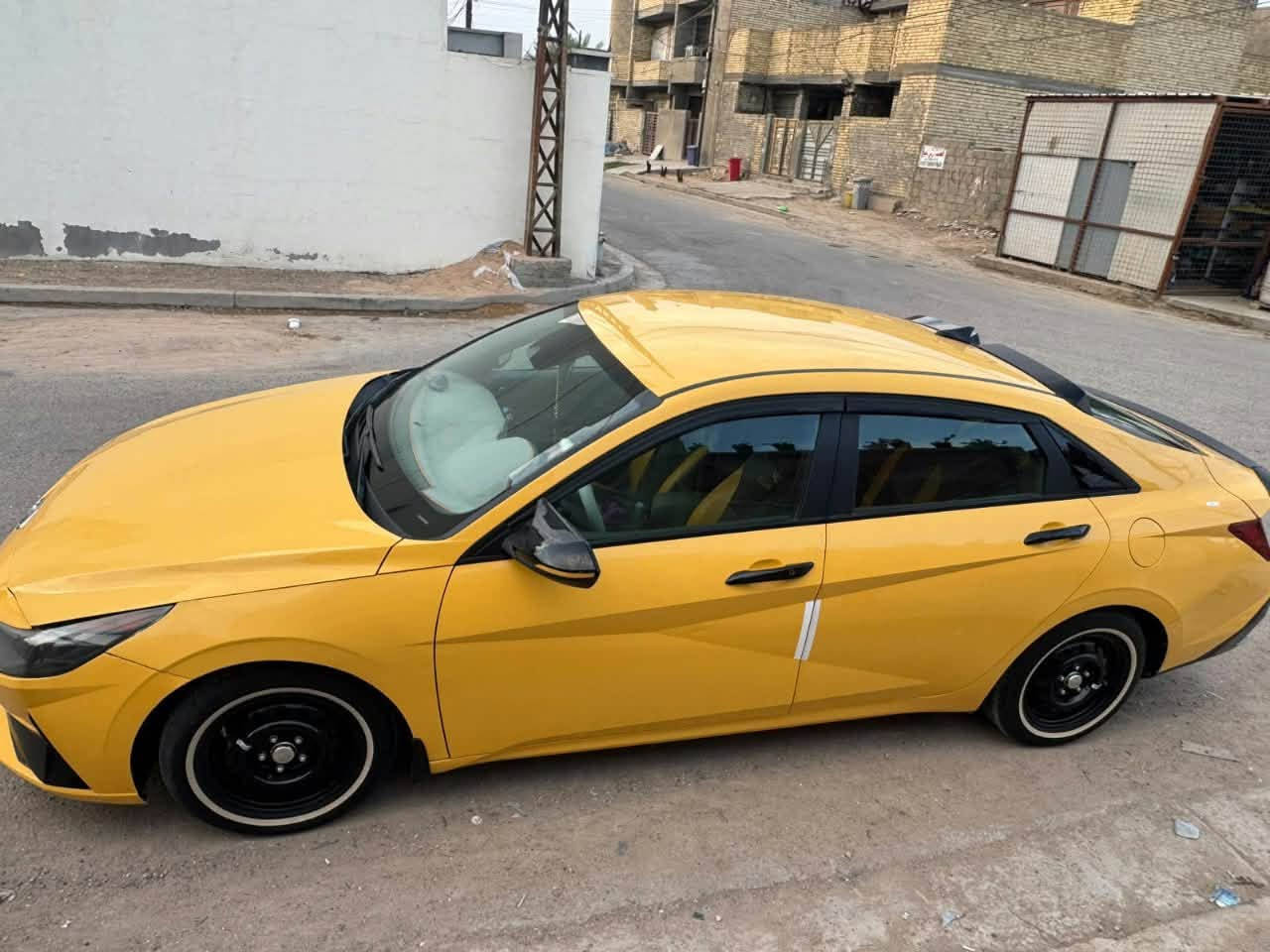 السلام النترا للبيع وارد امريكي  ليبل واحد ولا قطعه تبديل بيها صور الحادث بالمنشور موديل 23 ماشيه 67 رقم بغداد بأسمي تحويل مباشر سياره جديده وخير من الله مواصفات نص فول بصمه شاشه متصل رادارات تحكمات وباقي المواصفات المعروفة السعر 142وبيها مجال كلش بصيط مكان السيارة بغداد الكماليه شراي اتصل مكلف بنشر ***********

نص مكتوب في الصور:
- Galaxy A71