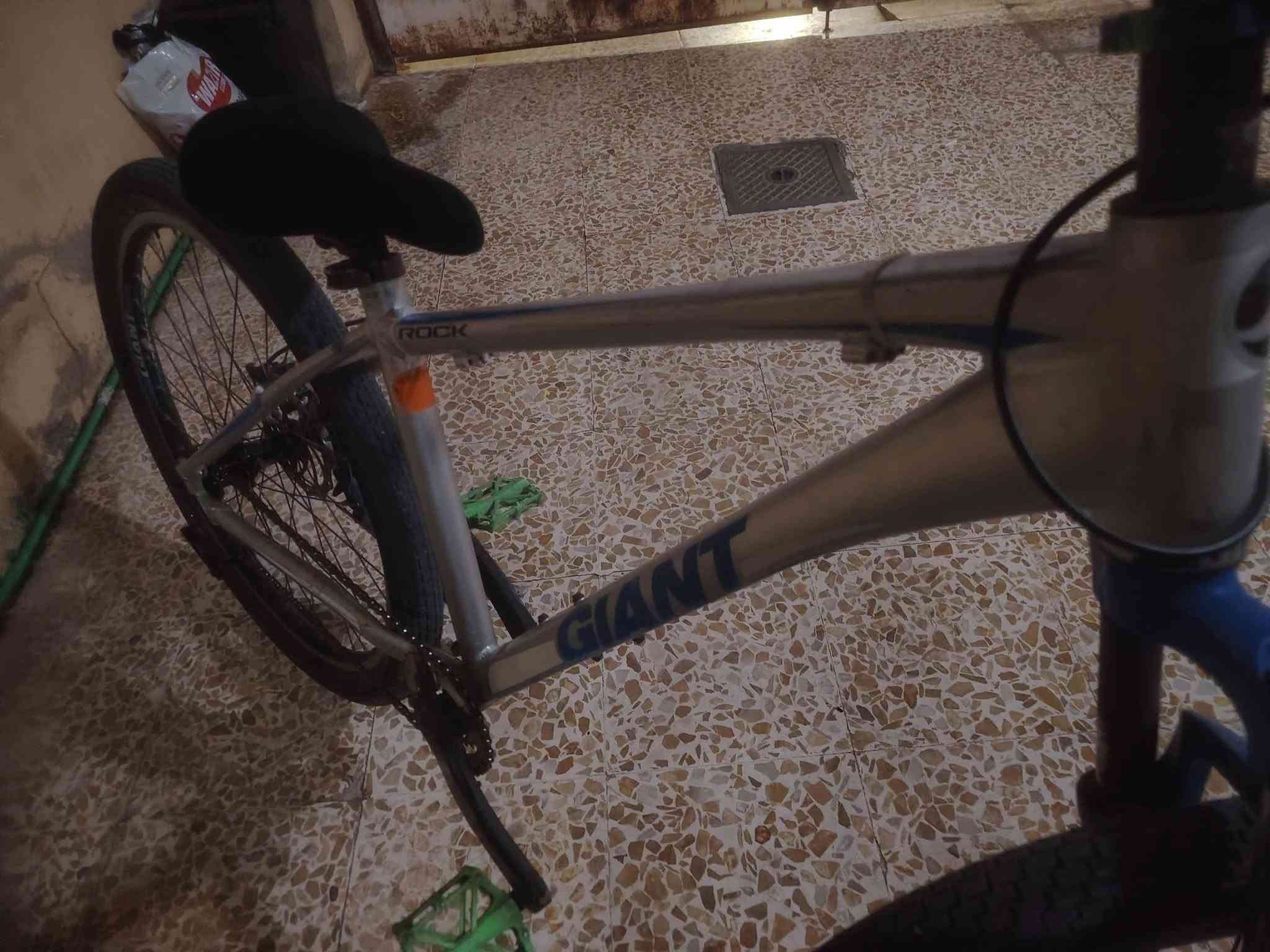 للبيع او مروس مزود كامل التفاصيل خاص
