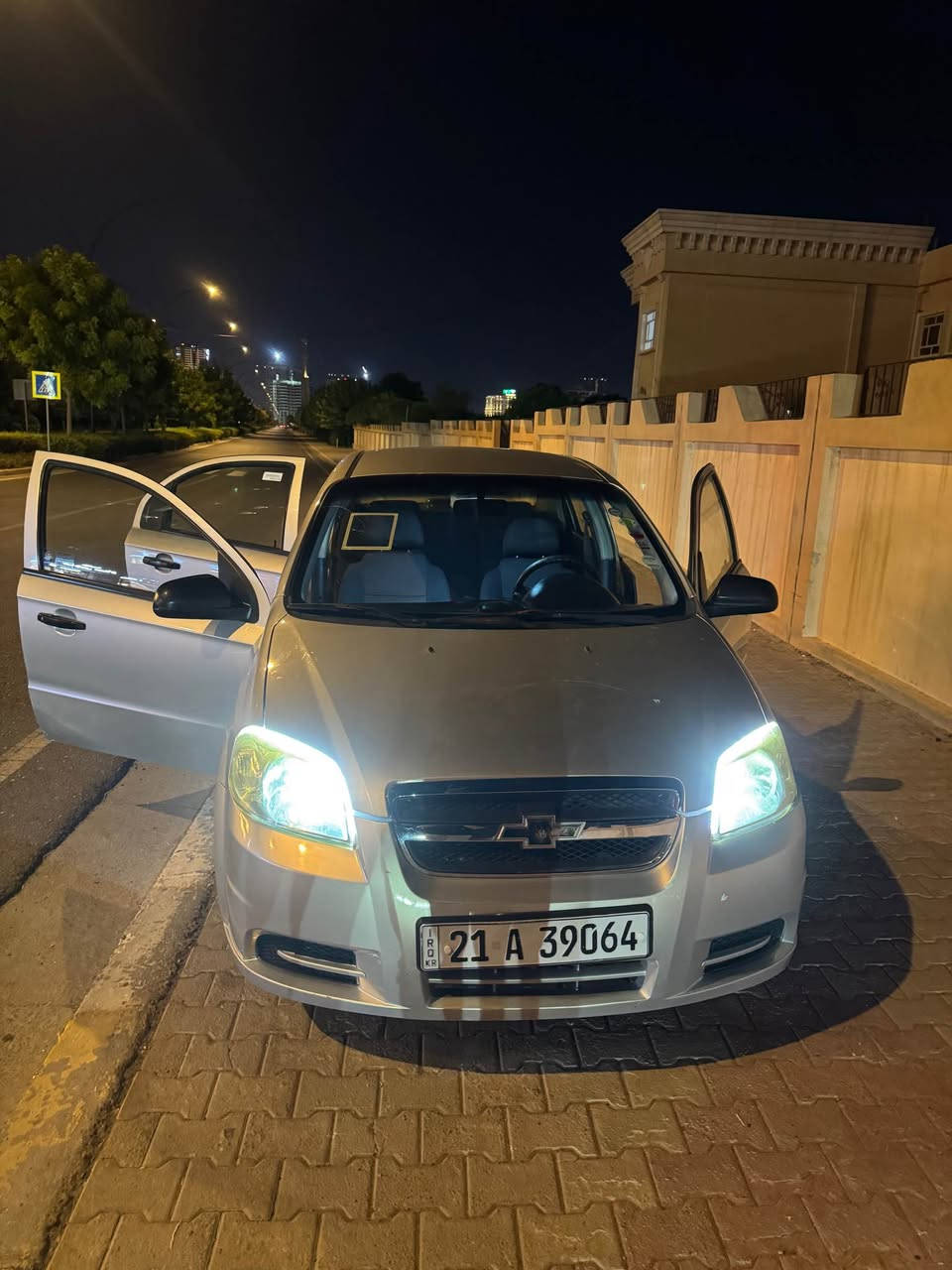 ئەڤیۆ مۆدێل 2008 گێر مەکینەی بەشەرت نەکراوەتەوە تەبریت بەشەرت تەقە و رەقەی بەشەرت  سەنەوی تا 2027 نوێیە پێش وپشتی کەپسە دەعمی  نیە بەس ئەوەندەی نیشانم کردوە هەیەتی باقی هیچی نیە رەقەم  *********** بەس واتسئاب أربيل, العراق
