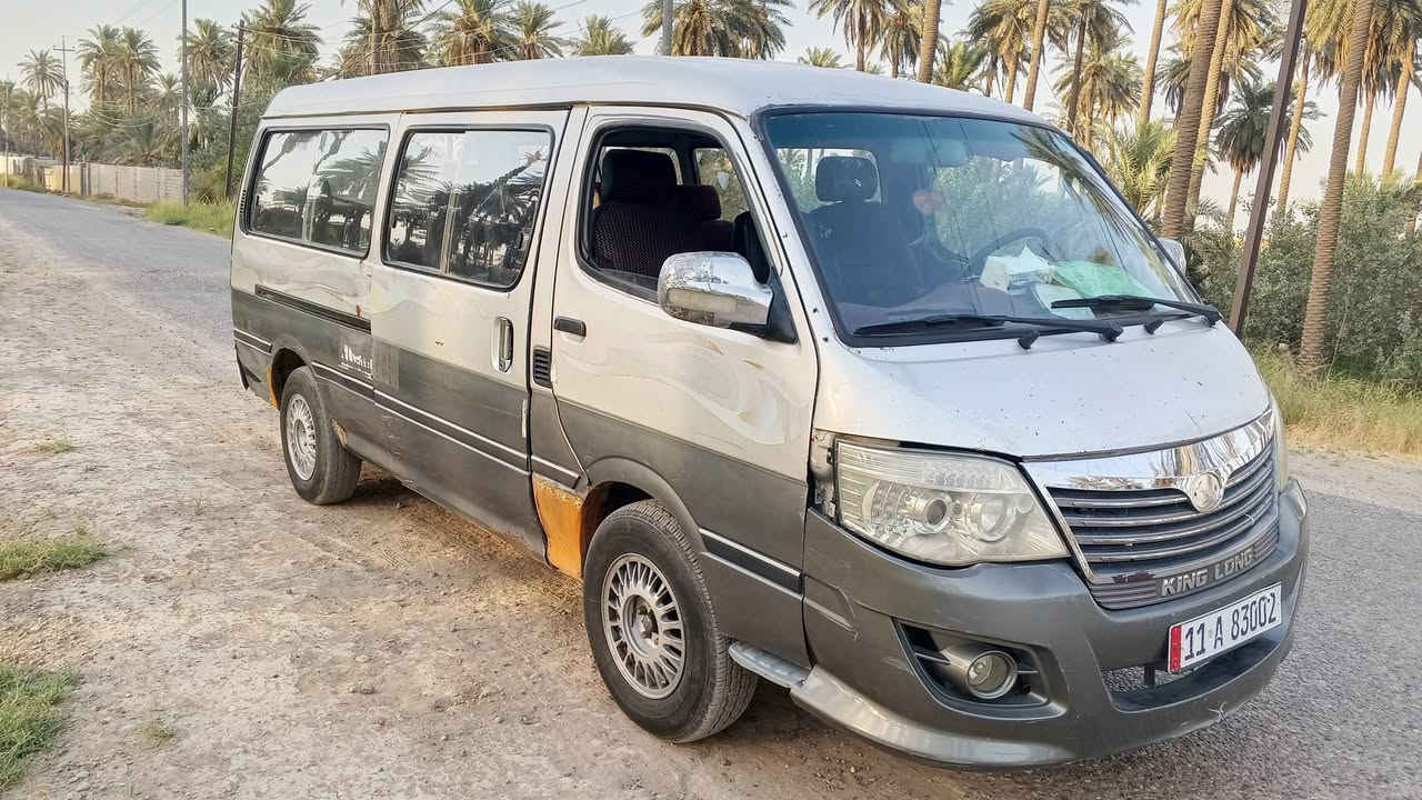 السلام عليكم للبيع فتون الوان موديل 12 بسمي مصفره هيه وغرامات سياره بلاديه مابيه لاضربه ولاصبغ ملكطه خياسات واضحه بل صوره مكينه جديده قبل اربع اشهر شاده رقم شاصي واضح مكاني بغداد السعر 60 وبيه مجال قليل ***********
