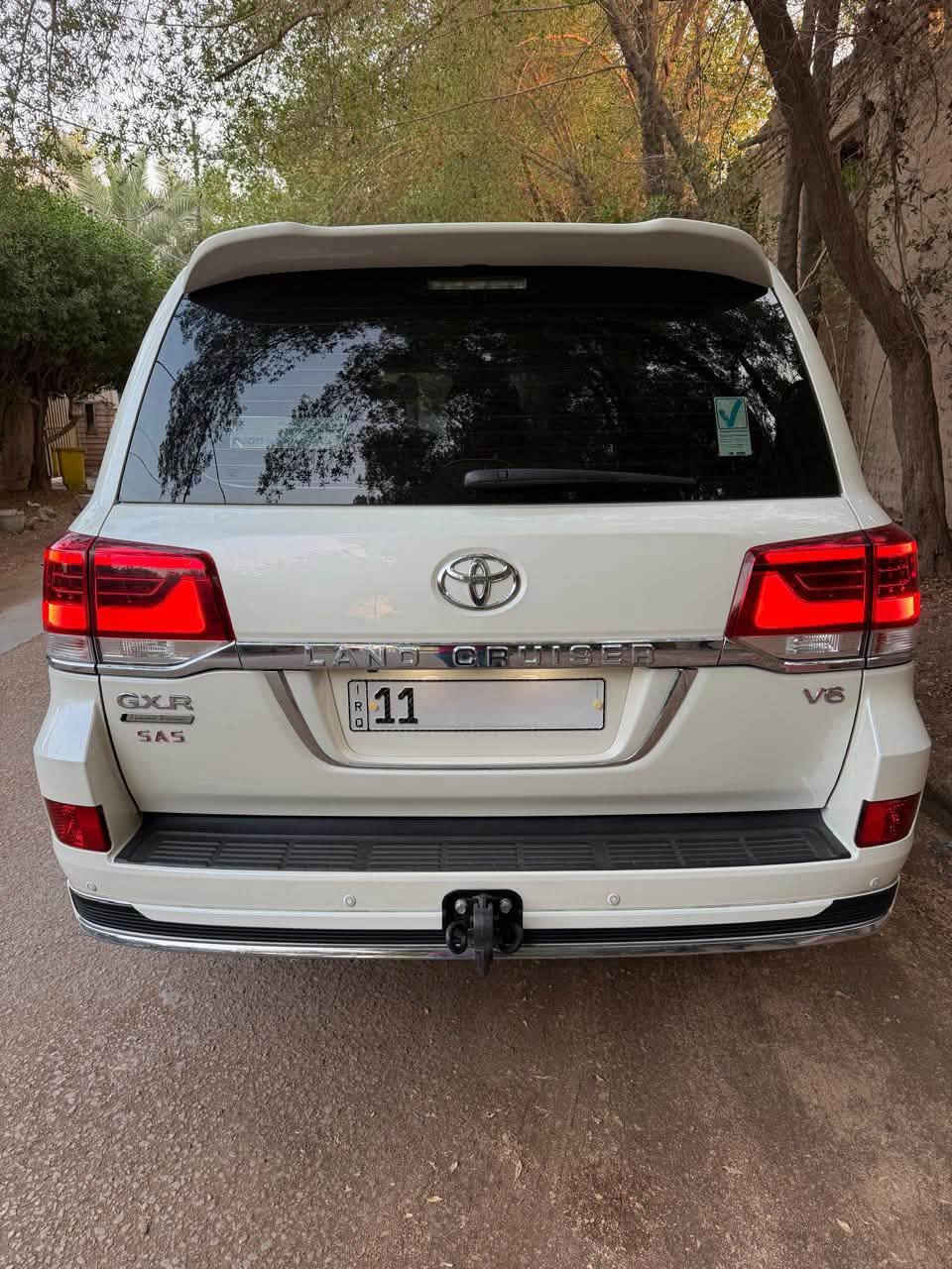 لاندكروز SAS موديل 2019 رقم بغداد
المواصفات

. الفئة GXR

. حجم المحرك V6

شاشه كبيره ام الدعاء

5 بصمات

جنطه كهرباء

حساسات امامي وخلفي

. داخل جلد

كشنات كهرباء

ثلاجه

شاشات عدد 3

فتحه سقف

. تحكمات استيرن

مانع انزلاق

نضام نزول المنحدرات

. نظام الاقتصاد البانزيني .ECONOMY

نضام صوت

مارك ليفنسون

مري كهرباء شفط + نضام الترحيب + اشاير بلمري

مثبت سرعه

زراکات

ثلاث قطع تبريد

تحكمات ستيرن بلتوس اوکس

. اضائه لد رئيسيه مع كشافات ضبابيه

لحيه أمامية وخلفية مع فتحة سقف كهربائية وسكك
‭***********
