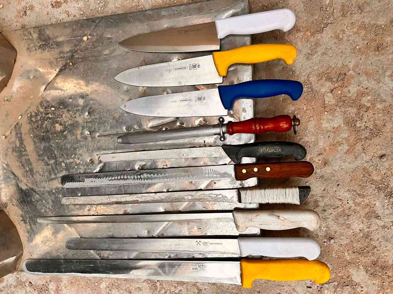 شوايه كص ٥ عيون شغاله سوريه ب١٢٥ 
وياها شيش وصونده ومنضم فقط 
سجاجين كص برازيلي والماني للبيعب٦٠ الف
سجاجين مقبلات برازيلي والماني للبيع ب ٤٠ الف
مستحد الماني ابو السهم ناعم للبيع ب٤٠ الف 
مكاني بغداد مدينه الصدر ماعندي توصيل 
***********
