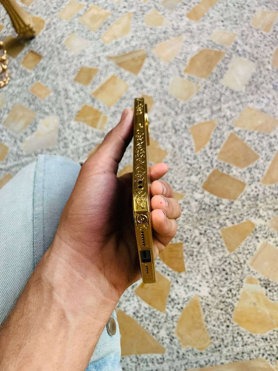 سلام عليكم إيفون 12 برو ماكس شرق اوسط ((AAA)) بطاريه ((82)) لون ((مميز)) ملاحظه ((فقط كسر بضهر. ونقطعه بشاشه مامبينه)) سعر جهاز ((340)) وبي ((مجال قليل)) مكان جهاز ديوانيه الجلبيه رقم الهاتف ((***********)) فقط واتساب
