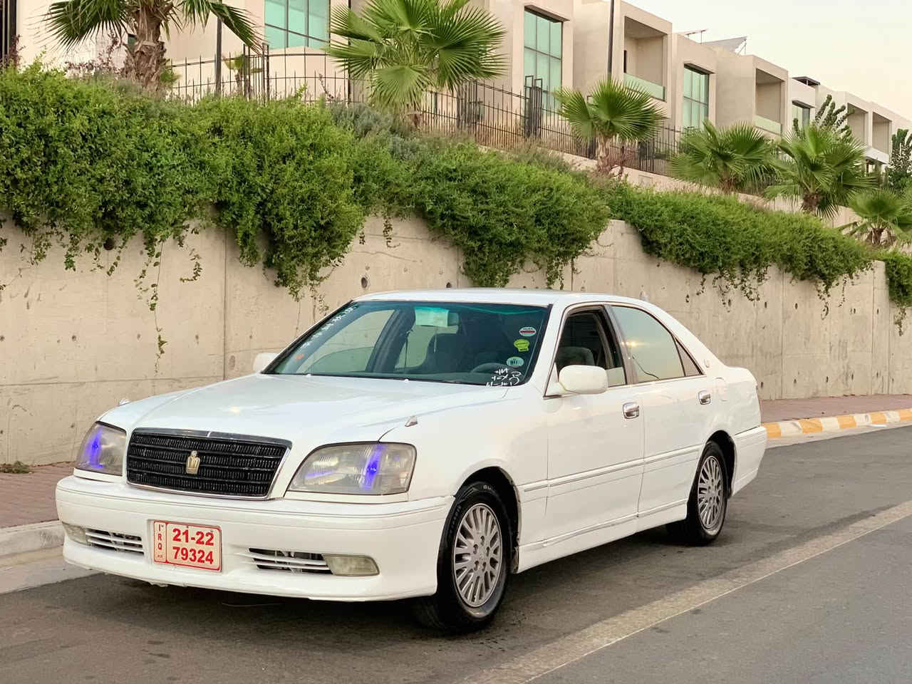 به ناوى خواى گه وره 
مه ليكه vvt vvt 
براوه براوه 
داژبل نه جه ف
گيرومه كينه  به شه رت
ته قه و ره قه ى شه شه رت
چوار تايه و ويلى لؤك
ده عمو ليدراو وه رگه راوى به شه رت 
كه فه رو شانسي به شه رت 
كؤدى هه يه نمونه له جوانى 
چالو شوختو به زمو ره زمى نيه 
سعرى ٣٤ گه لا قفلو كؤتايه 
قيستو قه رزو ئالو گؤرم نيه 
شوين سليمانى 
***********
