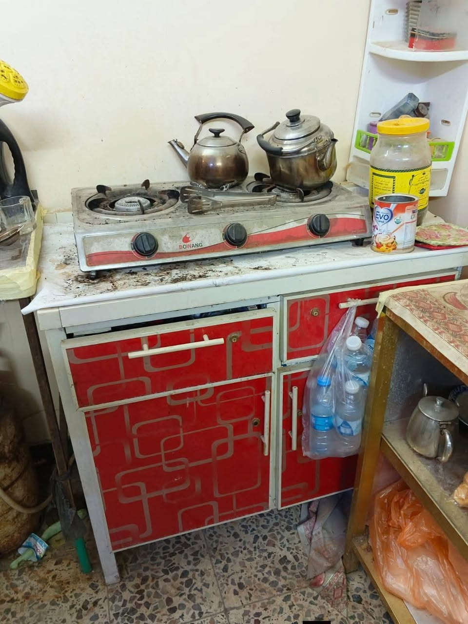 مواد للبيع بسعر مناسب تصفيه مكان العنوان كربلاء سيف سعد مقابل المرور ***********
