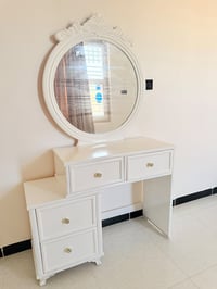 ميز تواليت • ابو نفر • ابيض