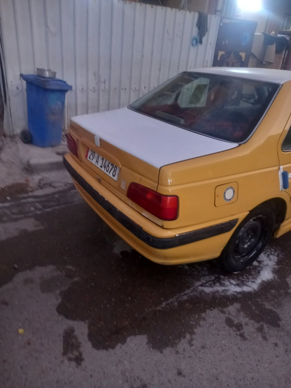بيجو بارص مديل 15 رقم انكليزي بأسمي
سيارة بيها خيط تبخير بس وين متروح عادي 
باتري جديد
راديترات ثنيناتهن جدد
تبريد ثلج مراوح جدد كهربائيات زينة 
تخم تايرات قوايش جدد 
بيها نواقص بسيطة اتصل ودلل خاص موجود رقم الهاتف *********** واذا اكو مراوس بسايبة خصوصي ميخالف العنوان بغداد الشعب السعر 30 وبيها مجال
