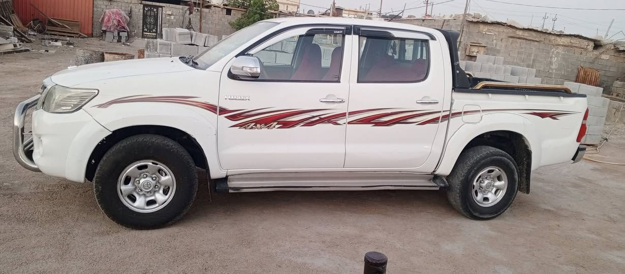 مكلف بالنشر 
بيك اب فلوانزه فور ويل موديل 2014 مكينه گاز رقم بصرة انگليزي بسم البائع نفسه سنويه ورقم جدد سيارة مال جناي وجاهزه من كلشي تخم تاير دواخل تبريد *********** رقم الحجي راعي السيارة البصرة, العراق
