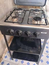 طباخ أربع عيون • شغال • نظيف كلش