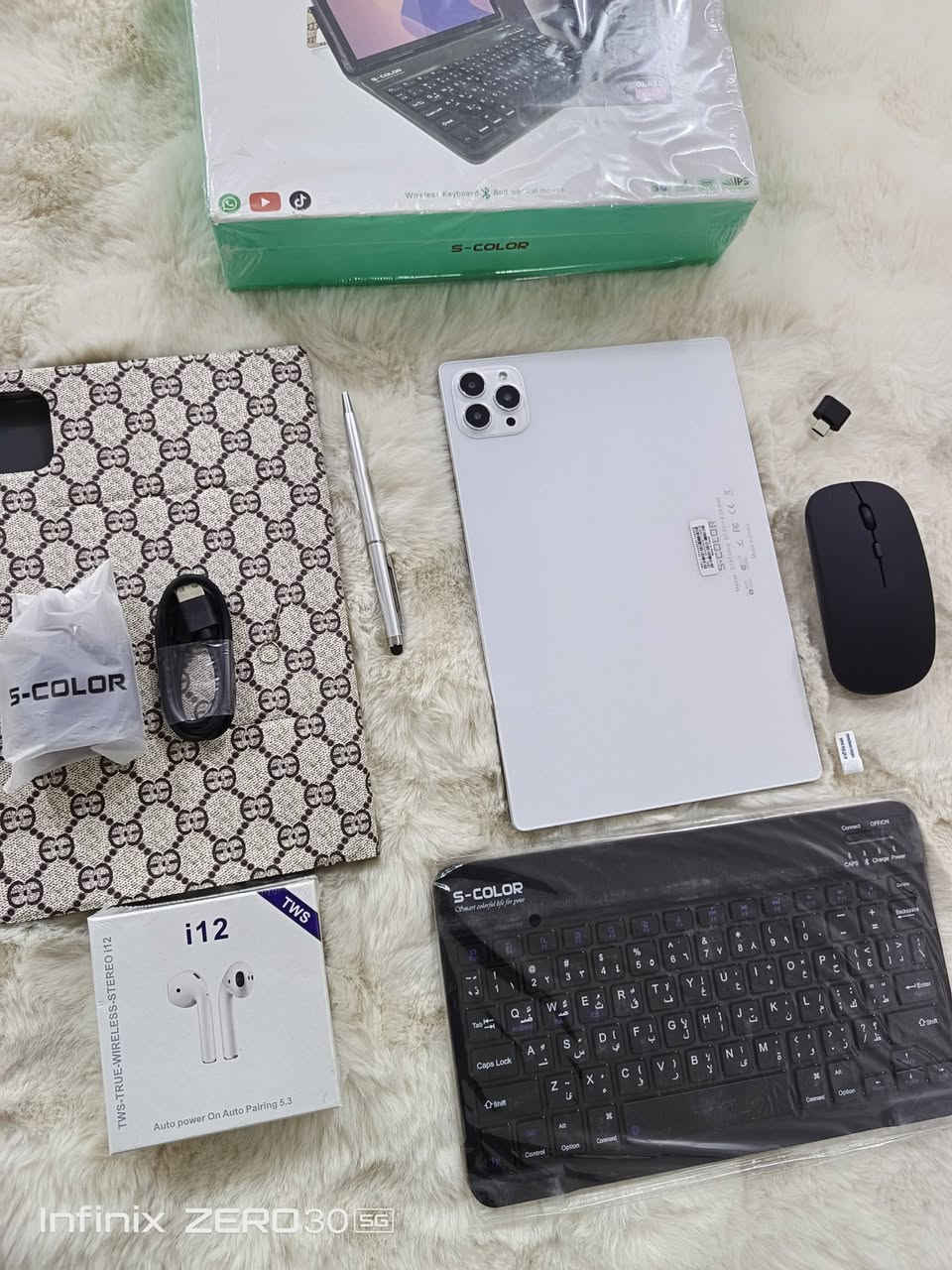 ,📱✨ تابلت GT90 Ultra مع كيبورد وماوس بلوتوث
✅ شاشة IPS مقاس 10.1 إنش HD
✅ معالج Octa Core ونظام Android 13
✅ يدعم شريحتي اتصال + Wi-Fi + Bluetooth + GPS
✅ مساحة تخزين 1TB وذاكرة 16GB
✅ يأتي مع كيبورد وماوس بلوتوث، كڤر، قلم تاتش، سماعة،  
✅ 

💰 السعر: ١٥٠ الف
📱للتواصل والاستفسار واتساب***********
