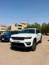 السياره شهداء‼️‼️‼️‼️ باقيلها سنه و3 اشهر تصير حره ‼️‼️‼️‼️  للبيع Jee...