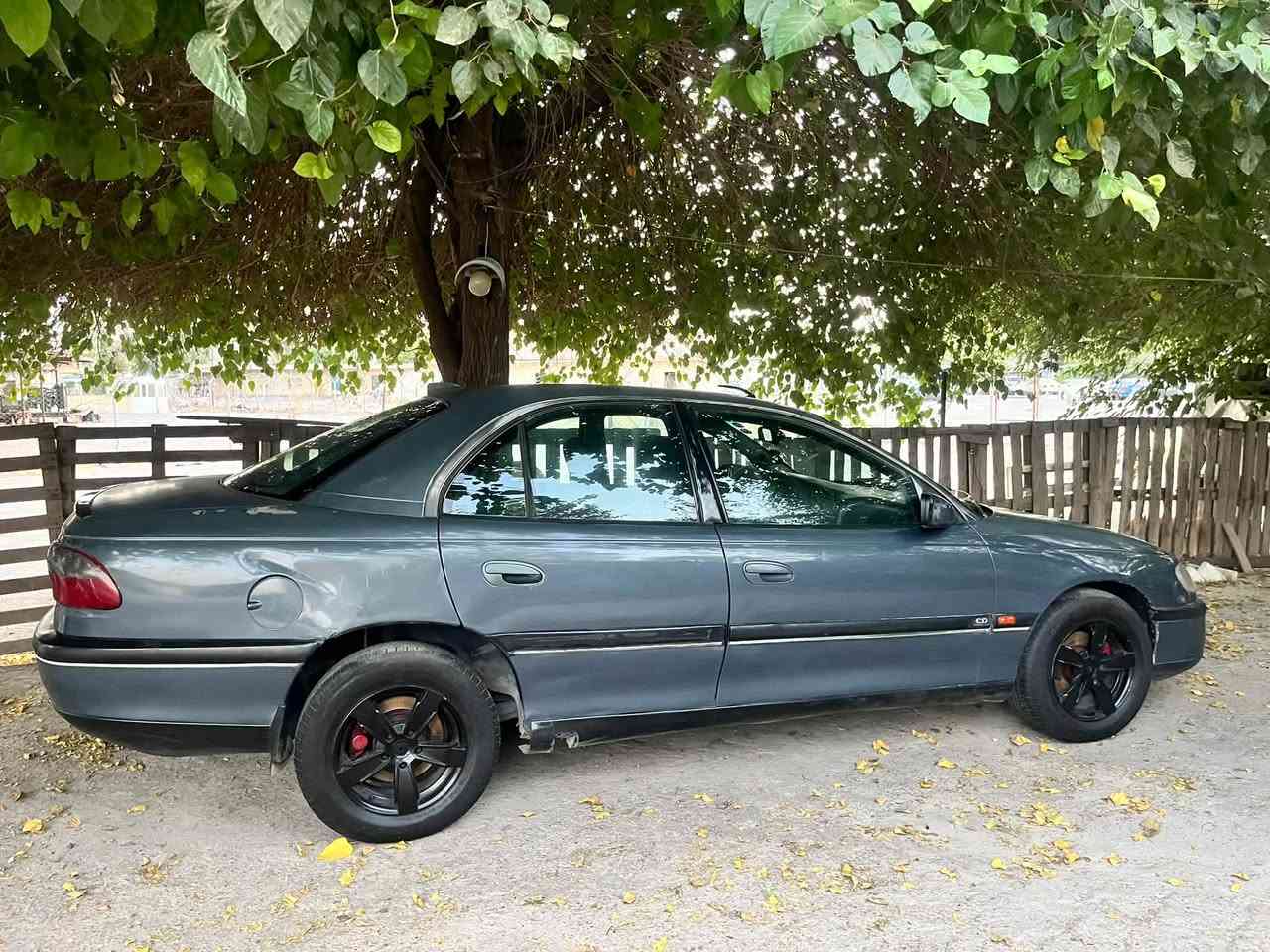 🚘🔥 بۆ فرۆشتن — ئۆپل ئۆمیگا 1995 🔥🚘

⭐️ مەکینە 2.2، بەشەرت
✅ نە سەرفی ڕۆن هەیە
✅ نە بوخار هەیە
✅ مەکینە نوێ
🔋 پاتری نوێ
🛞 4 تایەتی باش
📄 سەنەوی تا ساڵی 2030
✨ سەیارەکە پاک و خاوێنە، مەجالی کەمە

💰 نرخ: 45 وەرەقە

📞 بۆ کڕیارێکی جددی، پەیوەندی بکەن.
***********

🚘🔥 للبيع أوبل أوميغا موديل 1995 🔥🚘

🔹 الماطور 2.2 وعلى الشرط
🔹 لا صرف زيت ولا بخار
🔹 الماطور جديد
🔹 البطارية جديدة 🔋
🔹 4 تايرات
🔹 السنوية لحد سنة 2030 📄
🔹 السيارة نظيفة ومجالها قليل ✨

💰 السعر: 45 ورقة

📞 البيع للكاش والجادين فقط، للاستفسار مراسلة أو اتصال.***********
