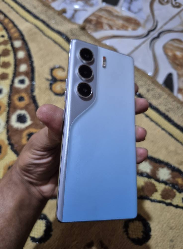 تكنو كامون 40برو فايف ذاكره 256عشوائيه12جهاز نضافه فول جدا فقط جهاز ماويا شي بيع او مراوس حسب الرغبه عنوان بصره معقل سعر 350لاتصال*********** البصرة, العراق
