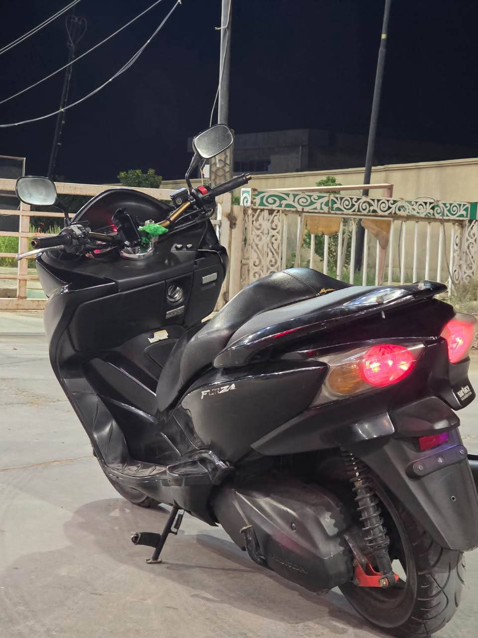 فورزه010دراجه رمبه استعمل شخصي بعده جديده ماشيه 44 الف لونً ملكي اسود السعر 13 او بيه مجال 
+اضفات سماعه امبثري دراجه كامله عل اخير مكاني بابل  قضاء الكفل  في مرقد المام زيد ابن علي التصل عل رقم اخوان ***********موجود وتساب النجف, العراق
